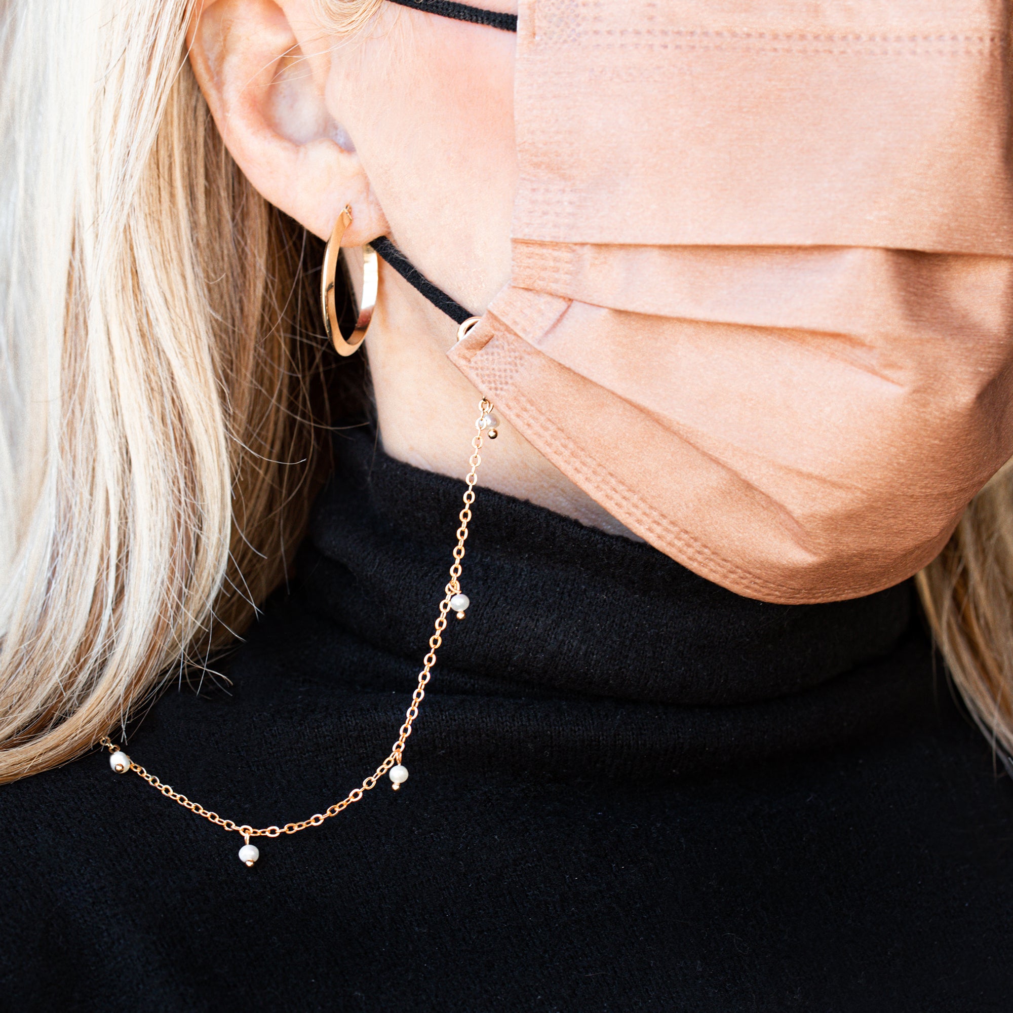 Pearl Shaker Eyewear Chain